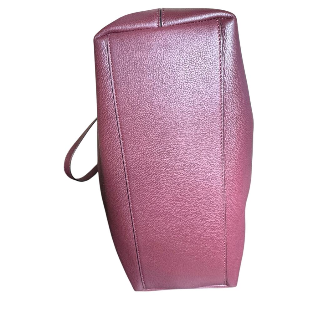 Alexander McQueen NWT T-Bar Sling Leather Tote in Cranberry - Picture 11 of 16